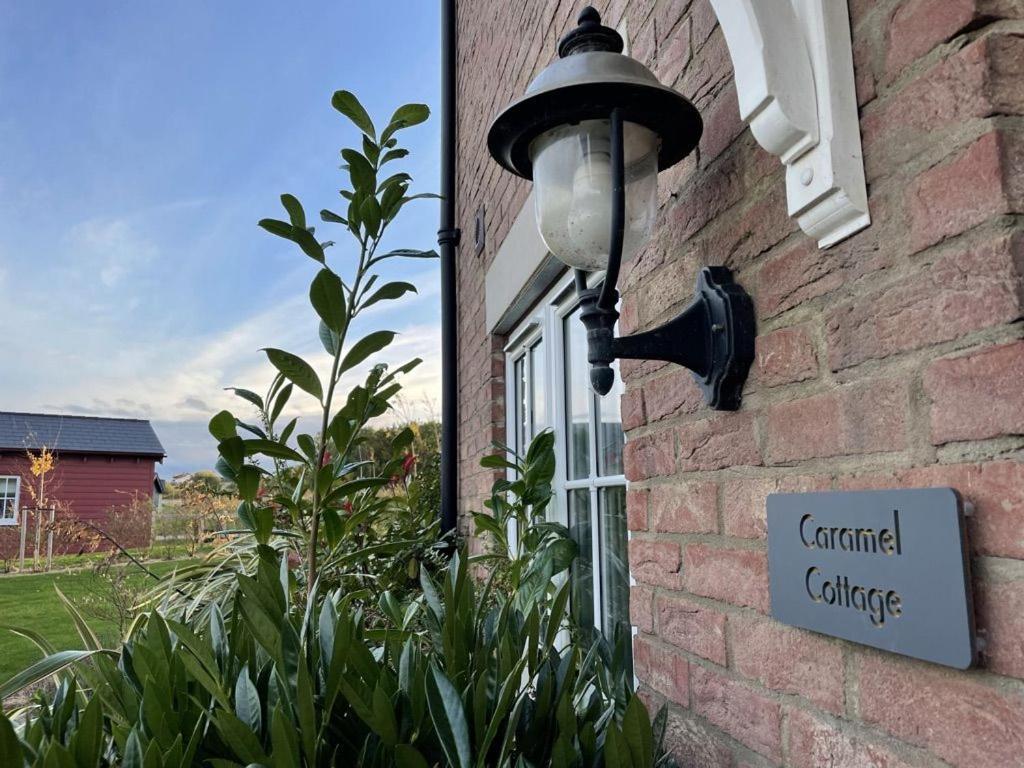 Caramel Cottage At The Bay Filey, Sleeps 6, 2 Dogs Welcome For Free Too Εξωτερικό φωτογραφία