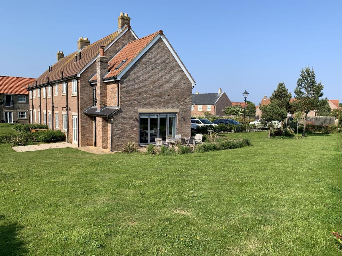 Caramel Cottage At The Bay Filey, Sleeps 6, 2 Dogs Welcome For Free Too Εξωτερικό φωτογραφία